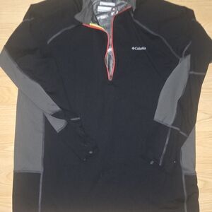 Columbia Men's Black and Gray Performance Jacket